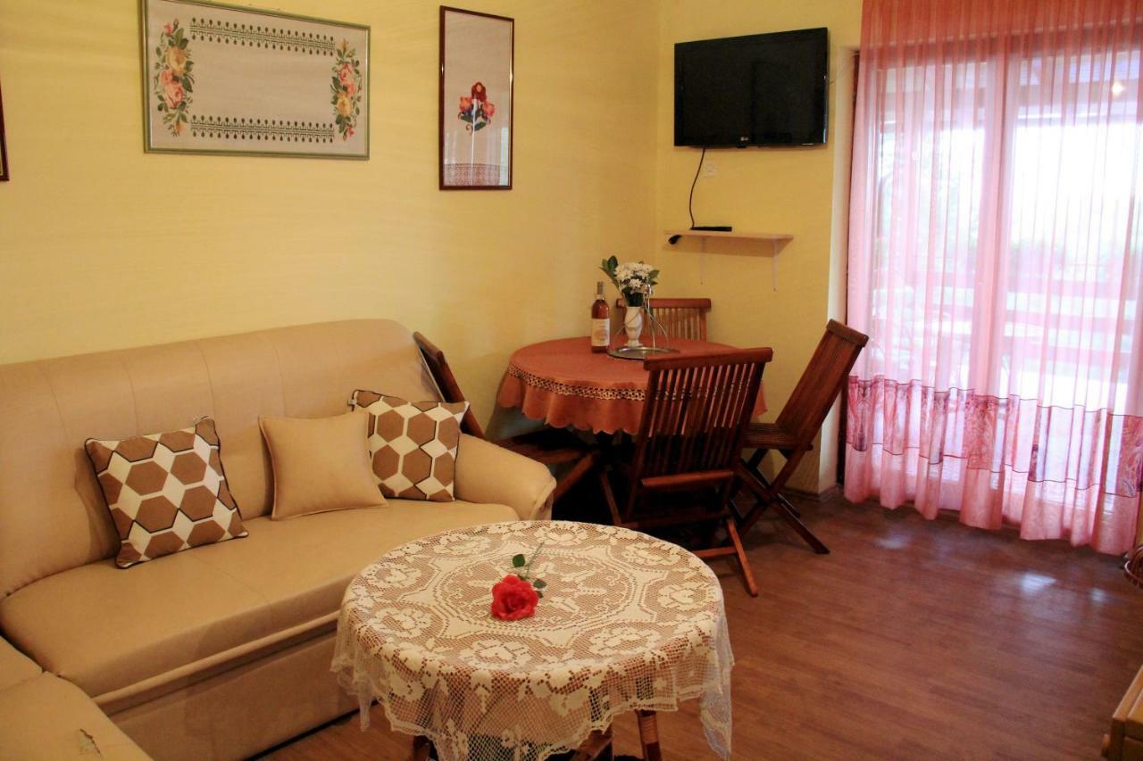 Holiday Home Nina Petrinja מראה חיצוני תמונה