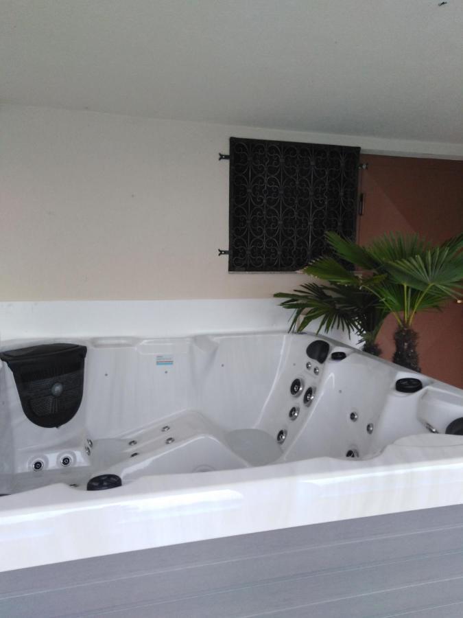Holiday Home Nina Petrinja מראה חיצוני תמונה